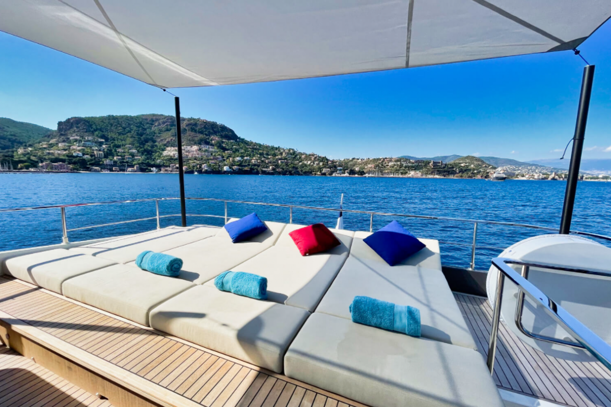 FERRETTI 920 2021