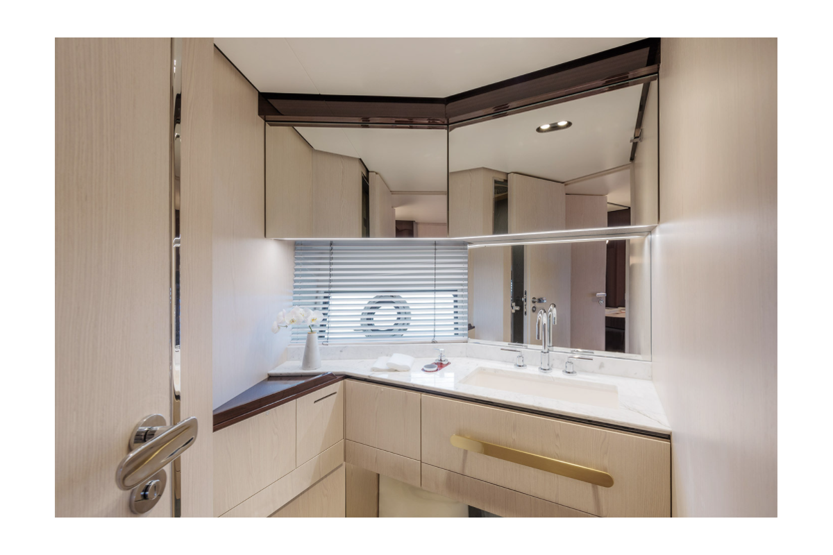 AZIMUT GRANDE 25 METRI 2019