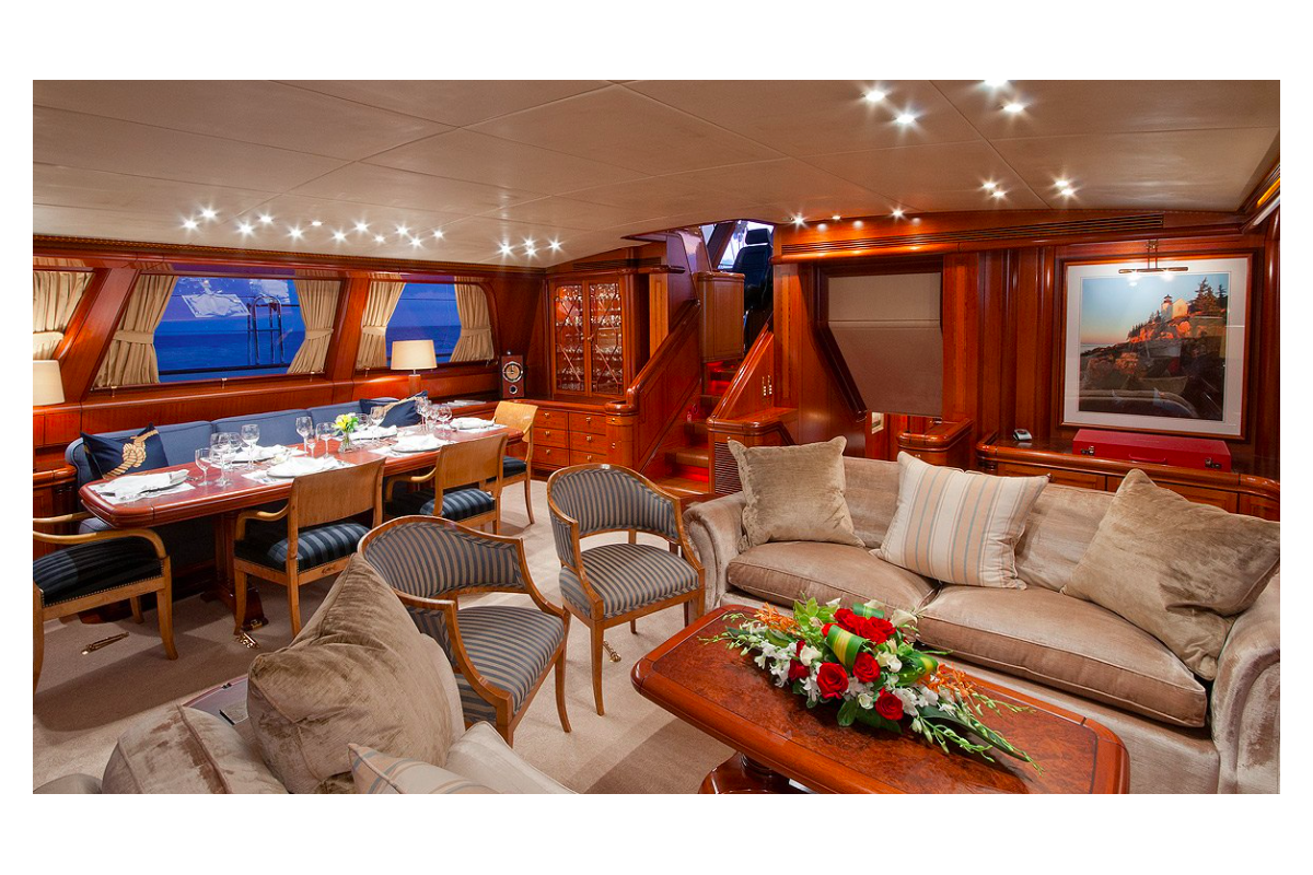 ROYAL HUISMAN  1998