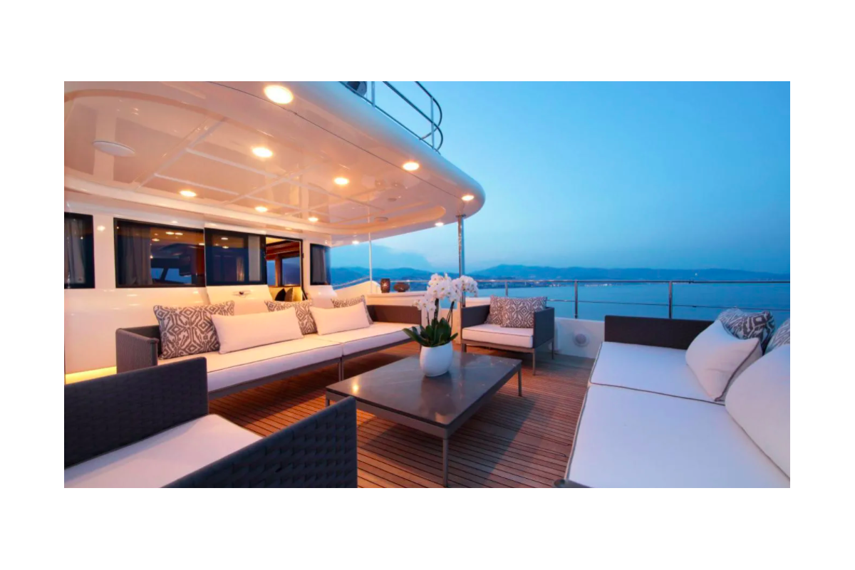 FERRETTI  2006