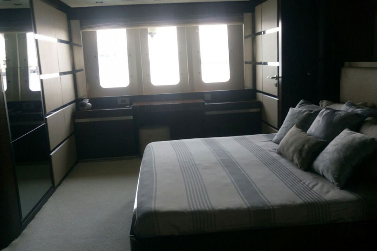 COUACH YACHTS 3700 FLY 2009