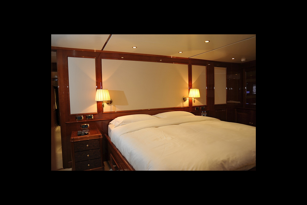 BENETTI CLASSIC 115 1998