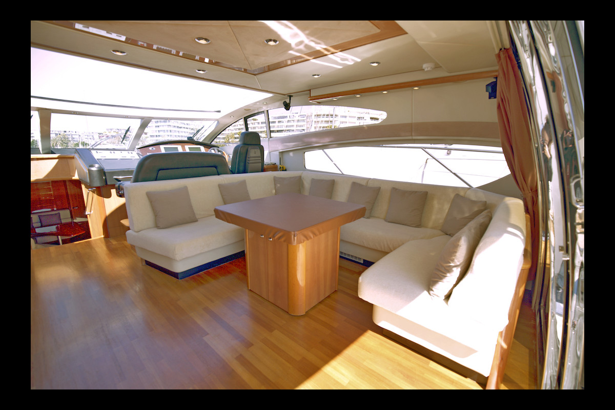 ROYAL DENSHIP  2010