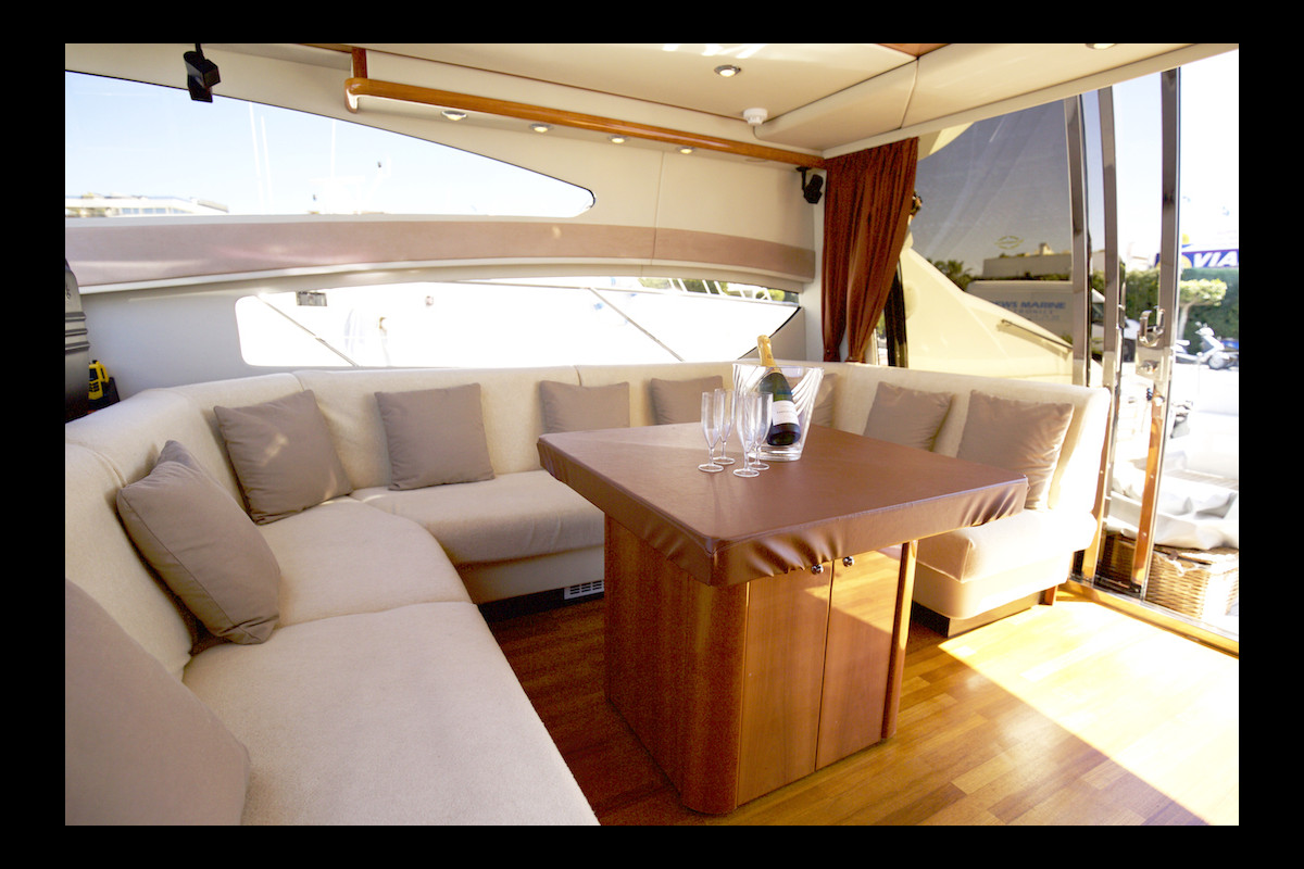 ROYAL DENSHIP  2010