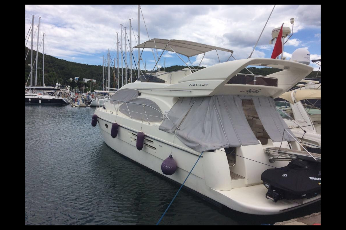 AZIMUT 46 FLY 2005