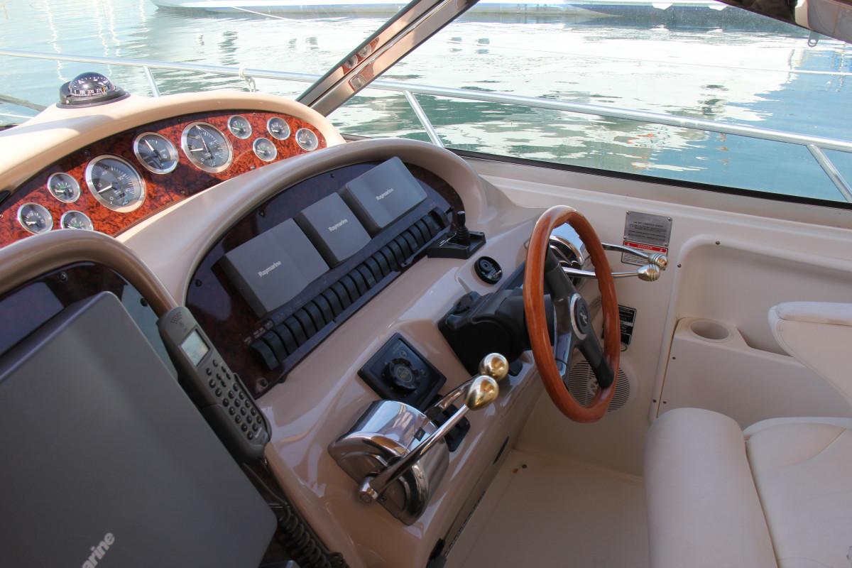 SEA RAY SUNDANCER 410 2003