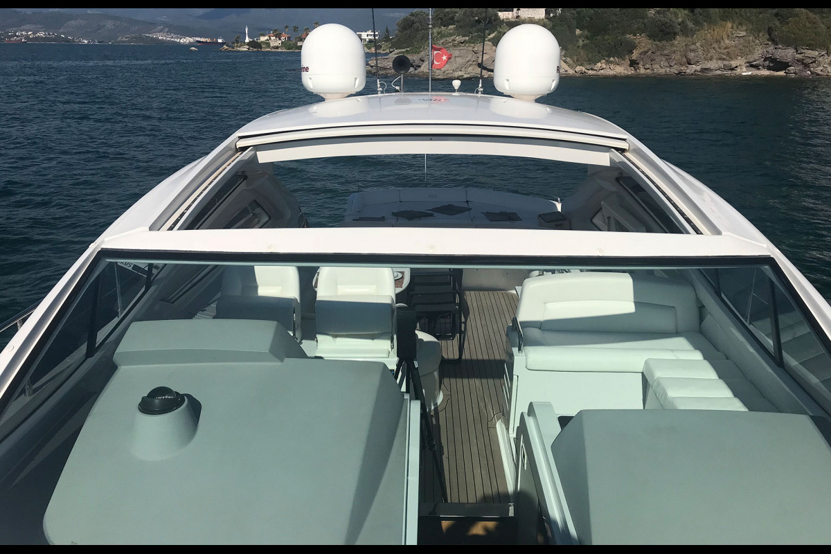 PERSHING 56 2009