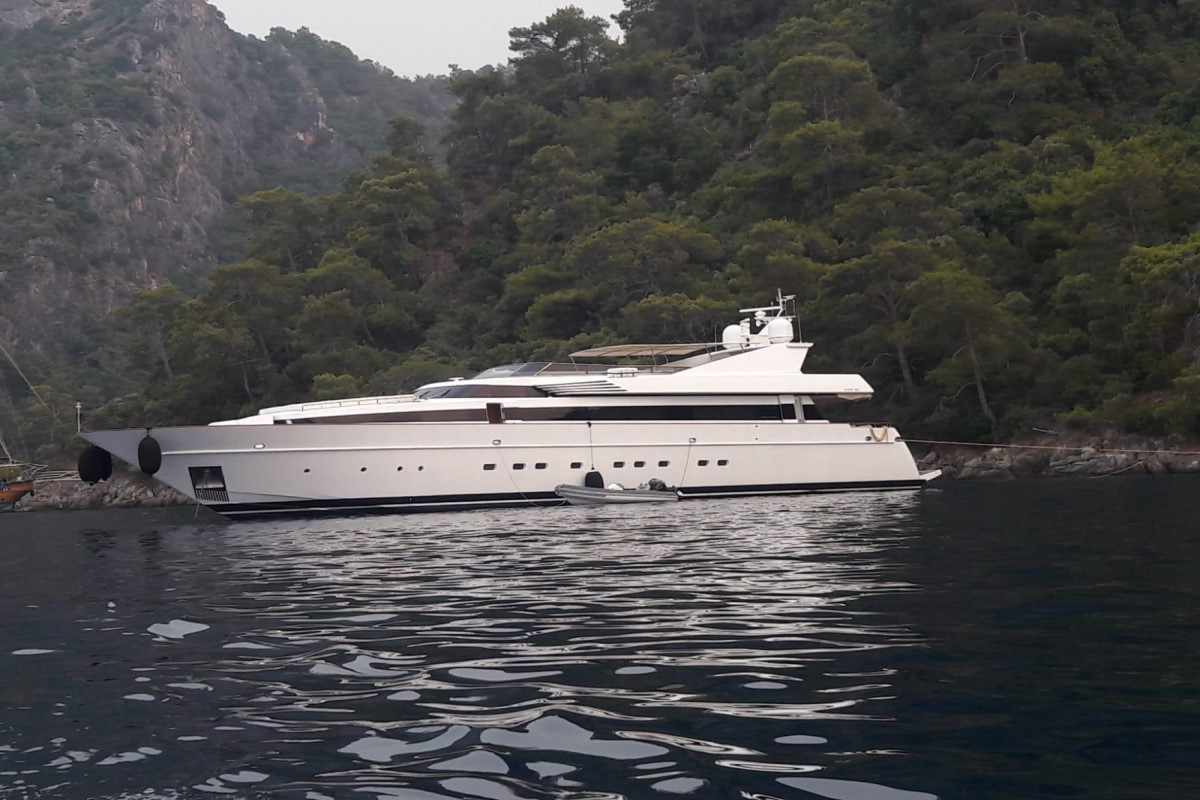 CANTIERI DI PISA AKHIR 125 2001