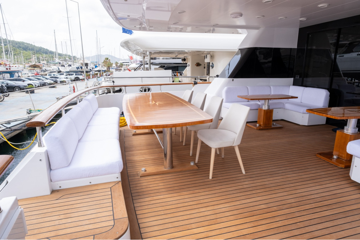 CANTIERI DI PISA AKHIR 125 2001