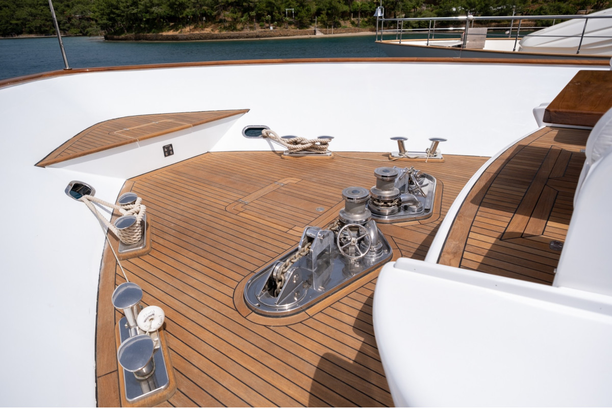 CANTIERI DI PISA AKHIR 125 2001