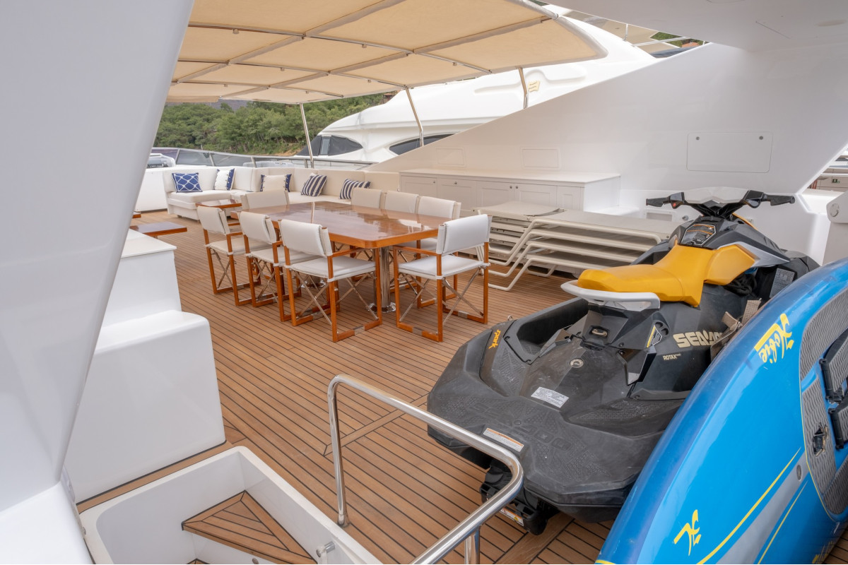 CANTIERI DI PISA AKHIR 125 2001