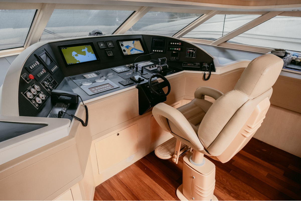 CANTIERI DI PISA AKHIR 125 2001