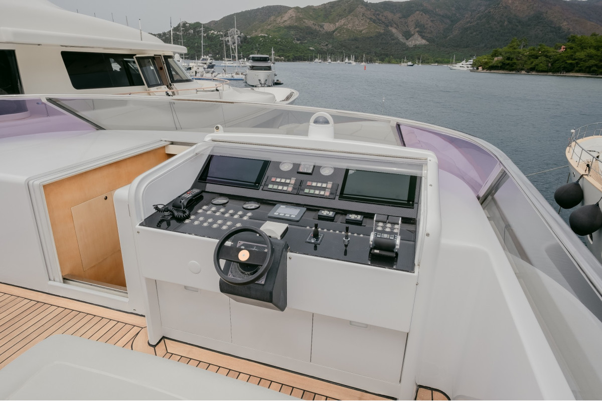 CANTIERI DI PISA AKHIR 125 2001