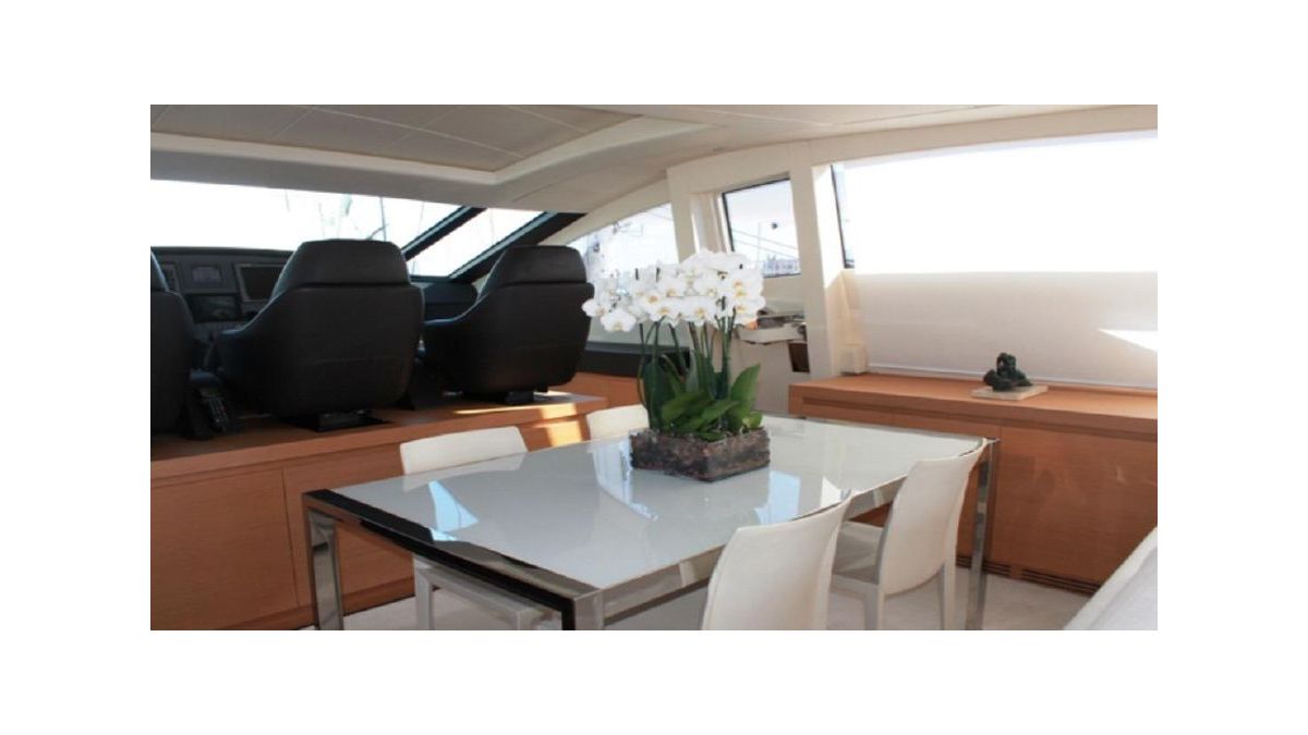 PERSHING 80 2012