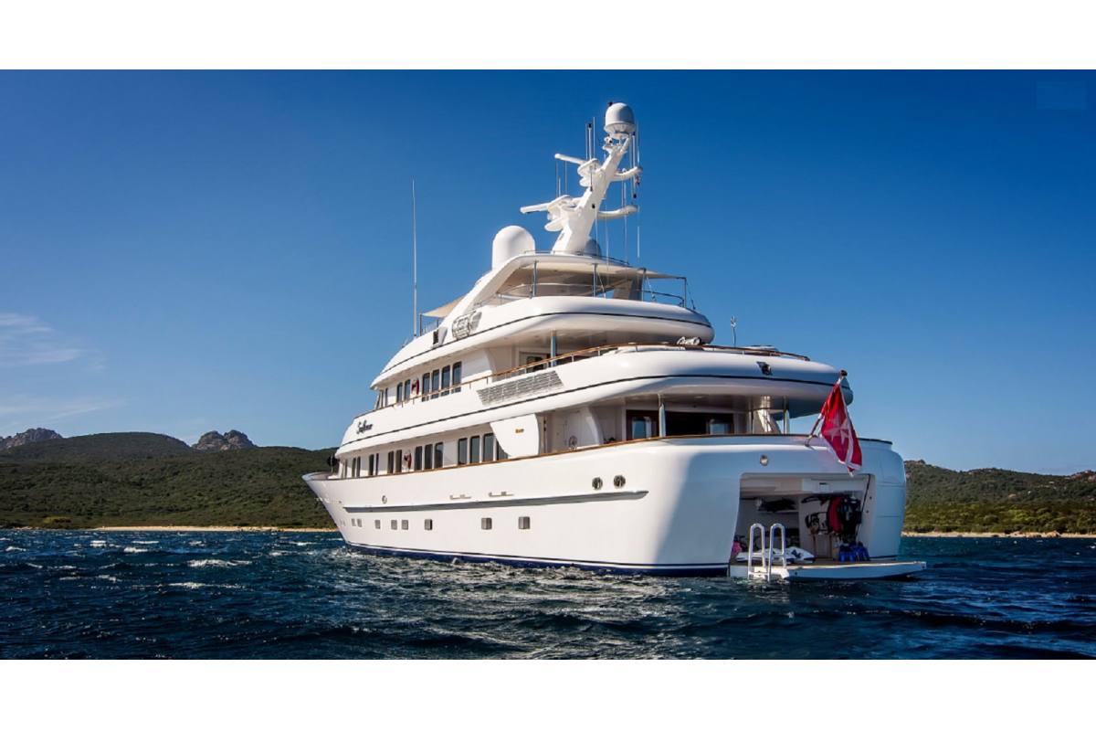 FEADSHIP 40M 2002