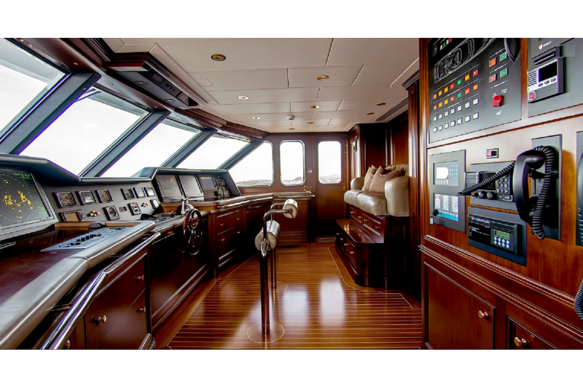 FEADSHIP 40M 2002