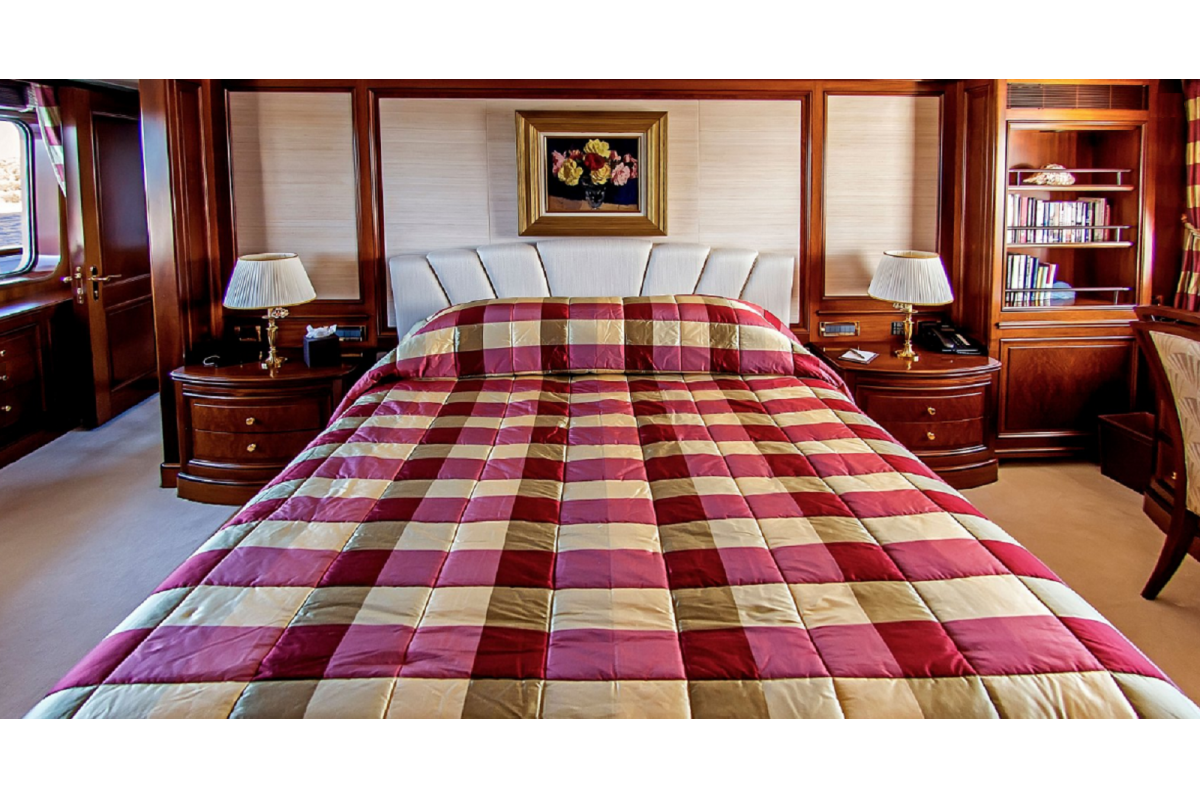 FEADSHIP 40M 2002